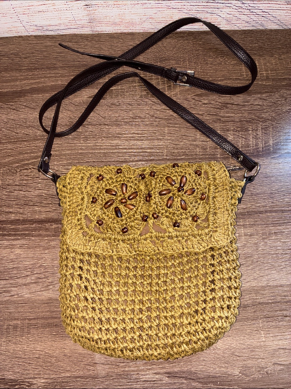Green Crochet Crossbody Bag with Beaded Detail Sun & Sand EUC